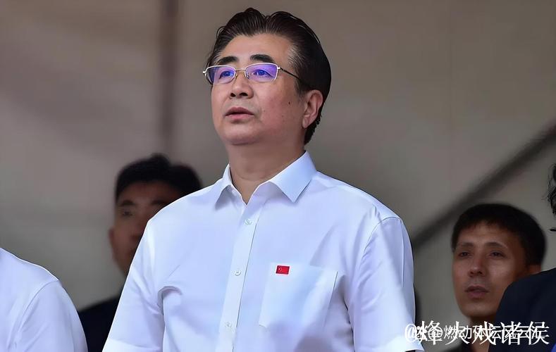 宋凯向温格取经 温格表达帮助中国足球的强烈意愿